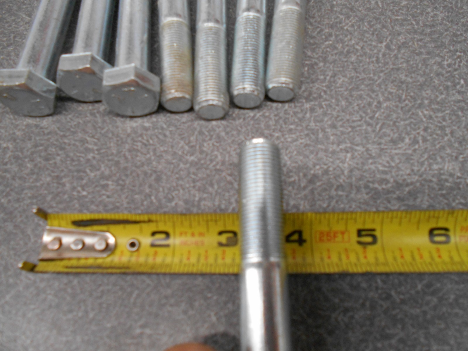 5/8″ x 6.00″ Bolt. (Quantity 8) Grade 5 Capscrew Hex Head Bolt. Fine #18. NOS