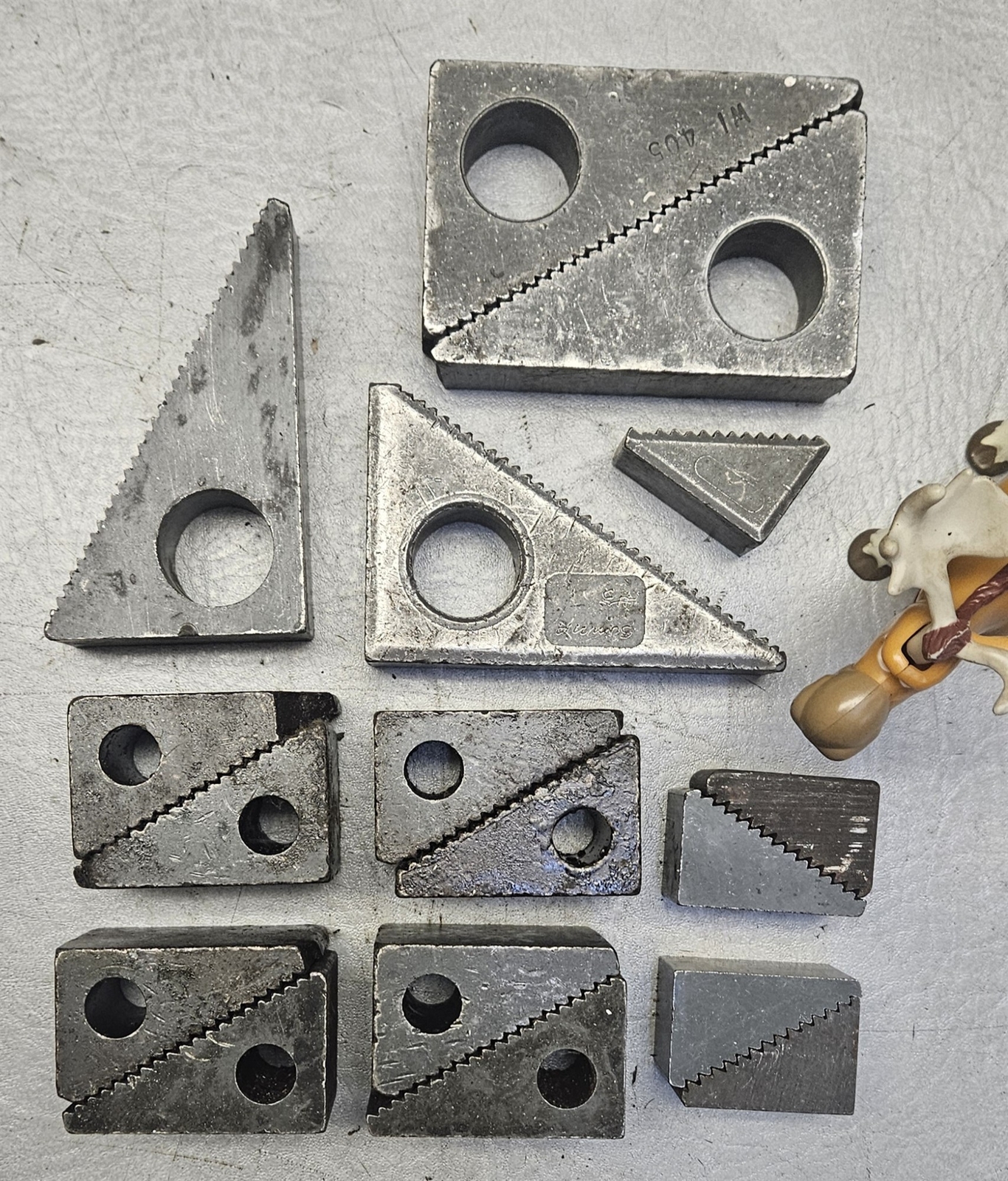Assorted Serrated Triangle Step Blocks Machinist Tools Mixed Lot of 17