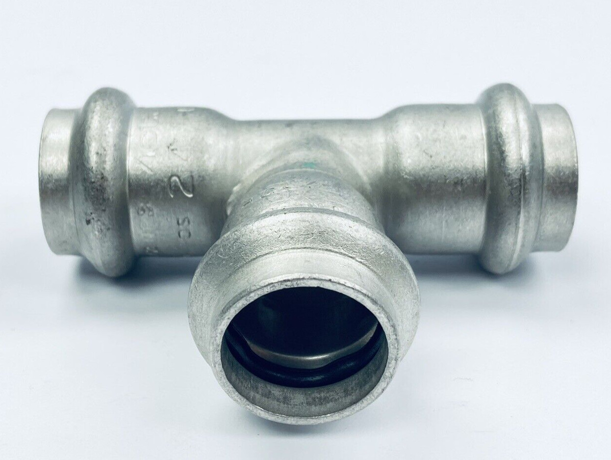 LOT OF 4 VICTAULIC P592 STAINLESS STEEL 1/2″ TEE SCH 10/ 304SS HNBR-SEAL