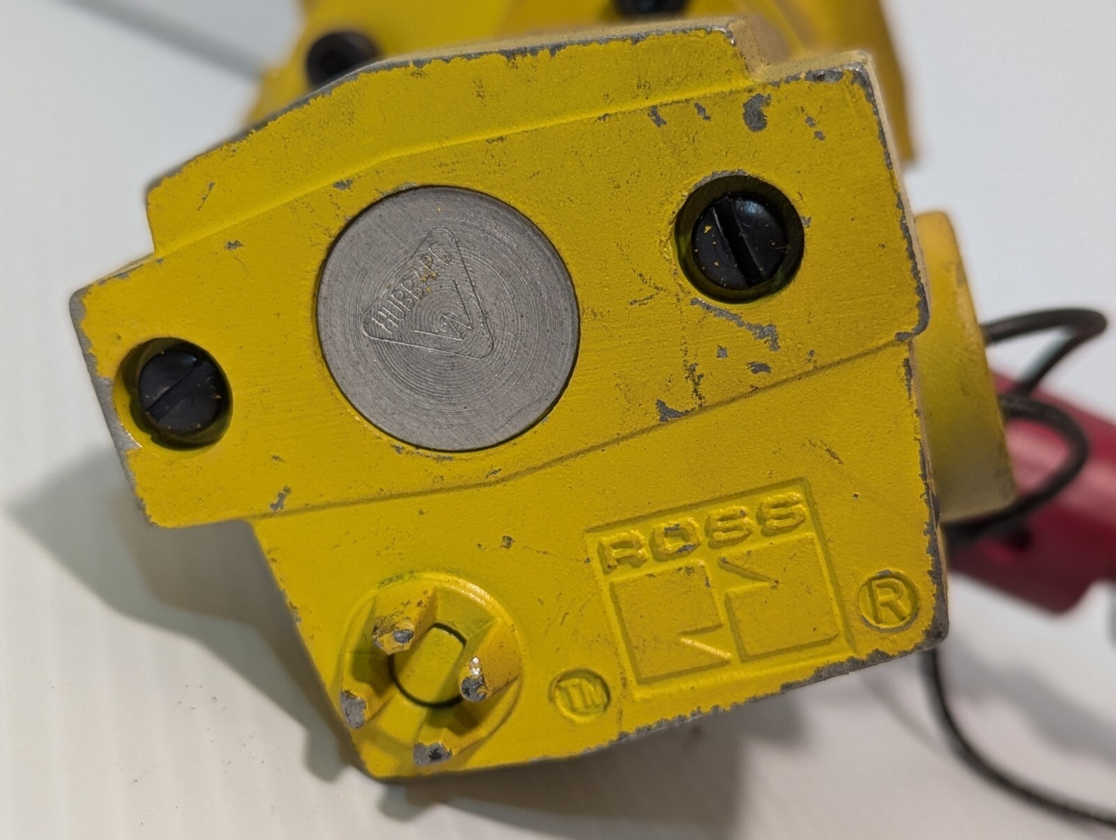 Ross W998H79105, Y2773A4082 Pneumatic Solenoid LOX Lock-Out Control Valve