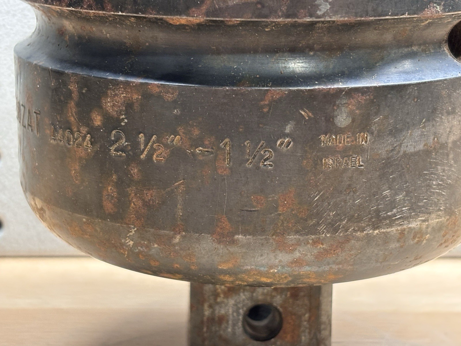 Nice OZAT A4024 2-1/2″ DRIVE X 1-1/2″ IMPACT ADAPTOR. Made in Israel.