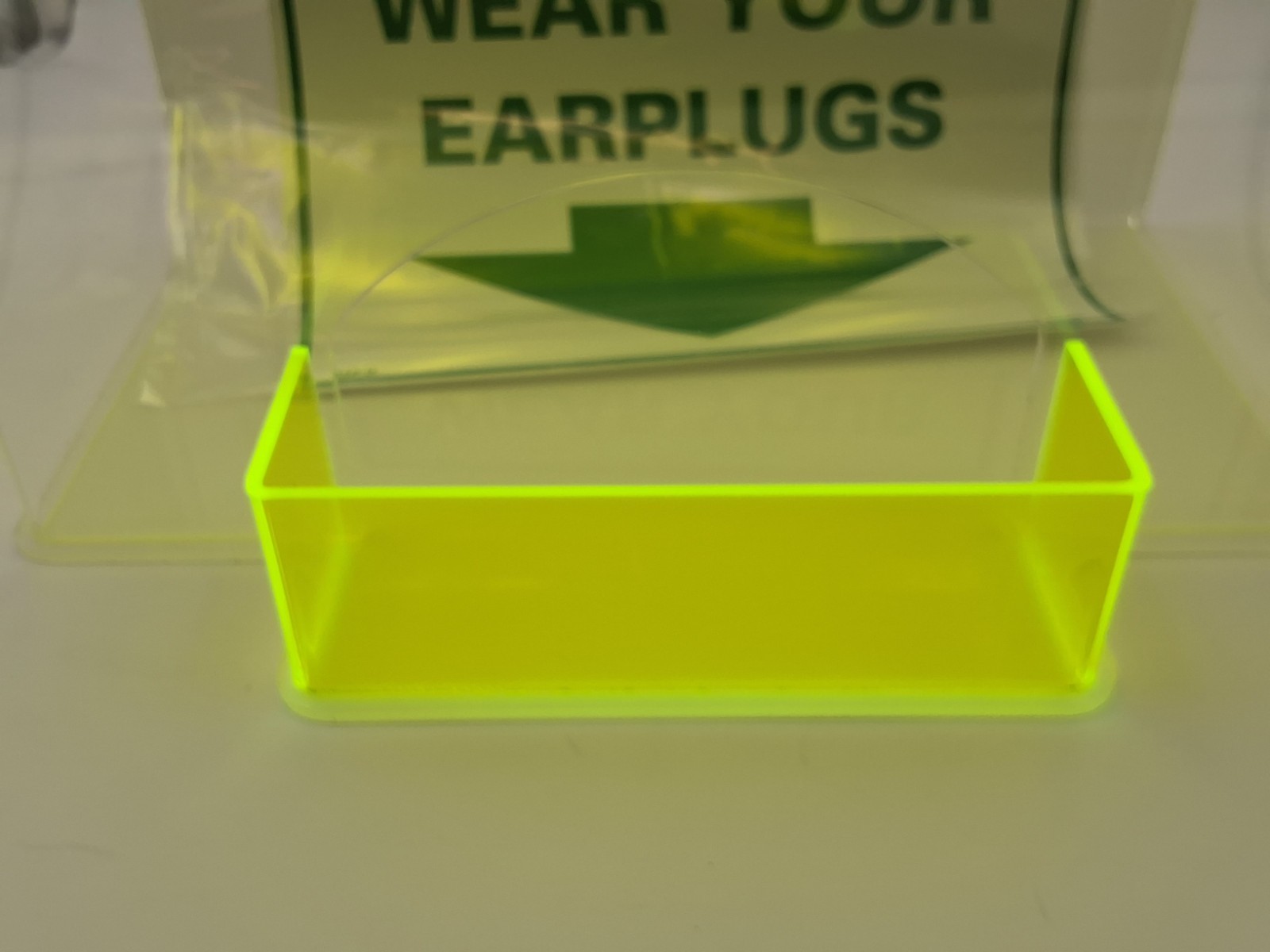 Acrylic Ear Plug Dispenser Wall Mount Tabletop Hinged Lid 11.5 x 16.5 NEW