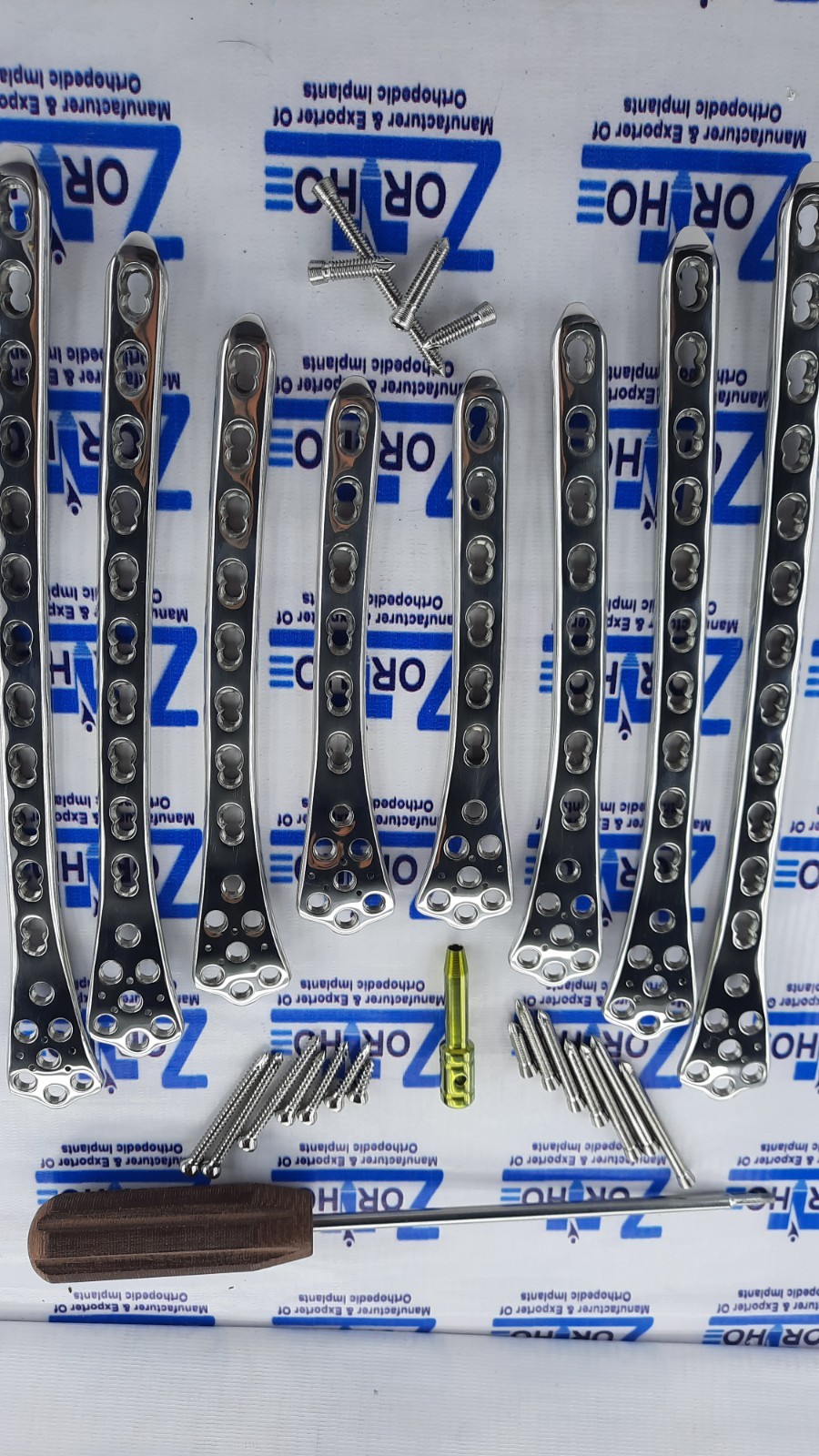 Distäl Femür Locking 6,8,,10 & 12 Holes L& R Plate with screw 100 pc SS 316L