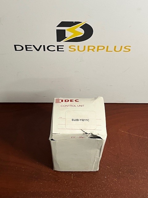IDEC EU2B-YS211C / EU2BYS211C Haz Loc Selector Switch New