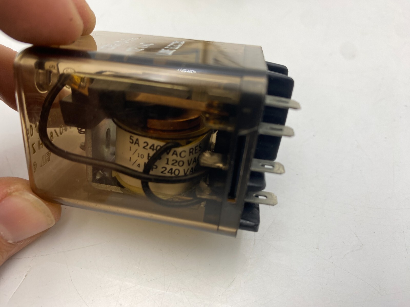 General Electric CR220HG78J05 Relay 12-Volt AC Coil 120/240 Volt 50/60Hz 8-Pins