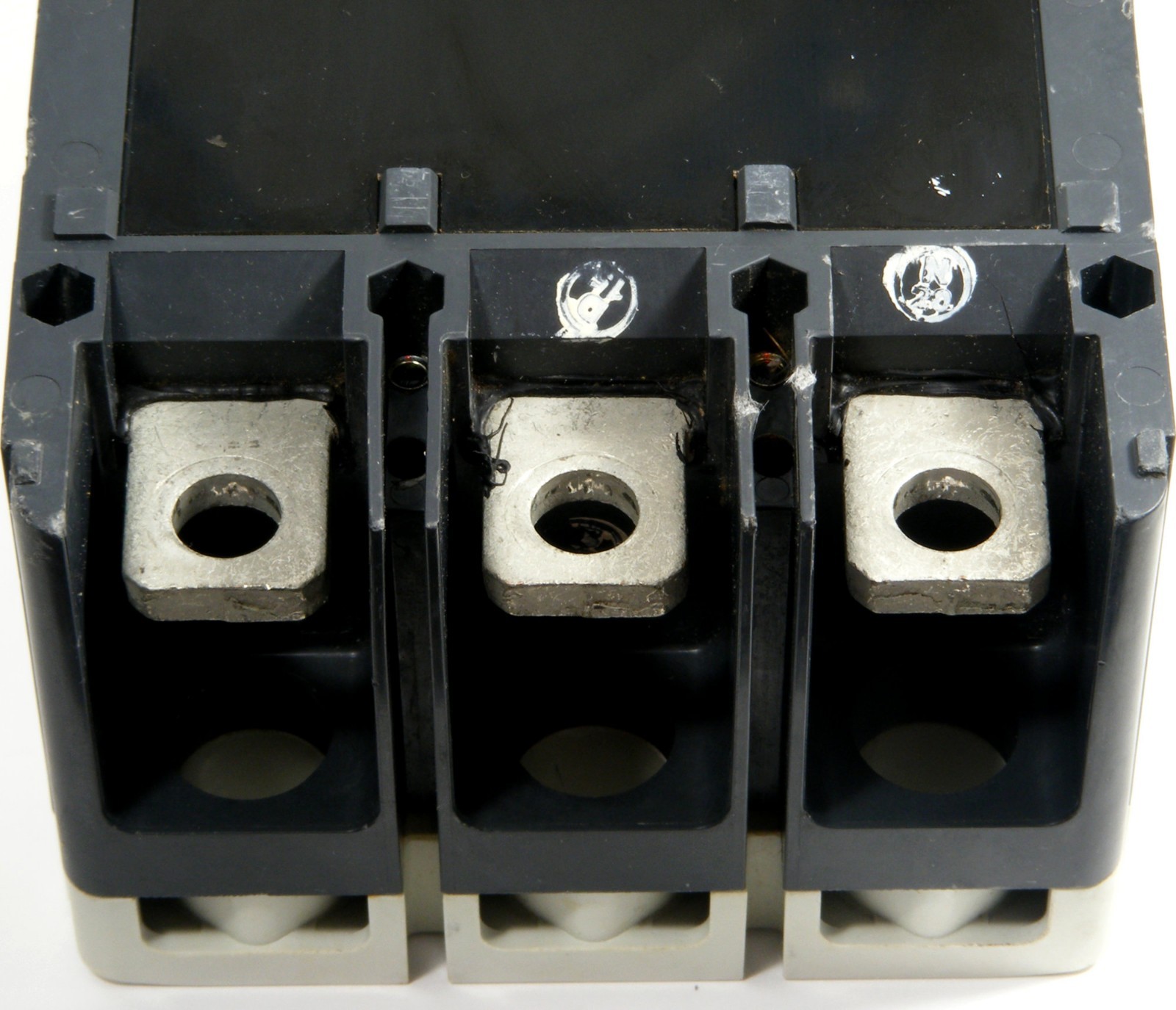 USED Eaton PDG33G0600FNNN Circuit Breaker with 600A Trip Unit, 3P 600V 35kA@480V