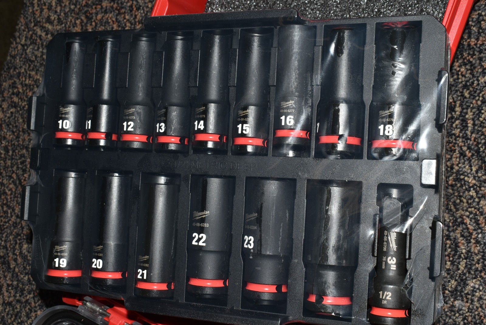 Milwaukee 49-66-6803 Shockwave Impact Duty Socket 1/2″ Drive 16-Pc Packout Set