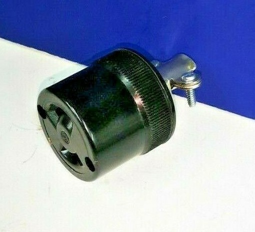 LEVITON Locking CORD CONNECTOR Female Plug w/ Grip 10A-250V 15A-125V NEW 5111
