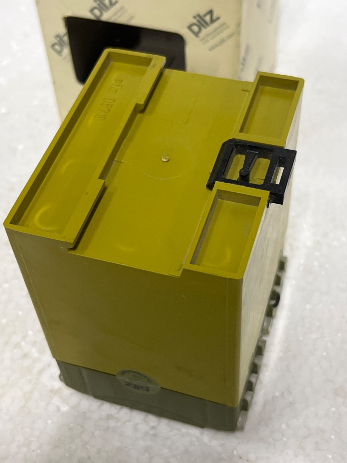 Pilz PNOZ V 30 s 24VDC Safety Relay 474790