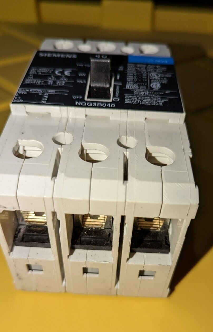 SIEMENS NGG3B040 CIRCUIT BREAKER, 3P, 40A, 600VAC/250VDC new other…see details