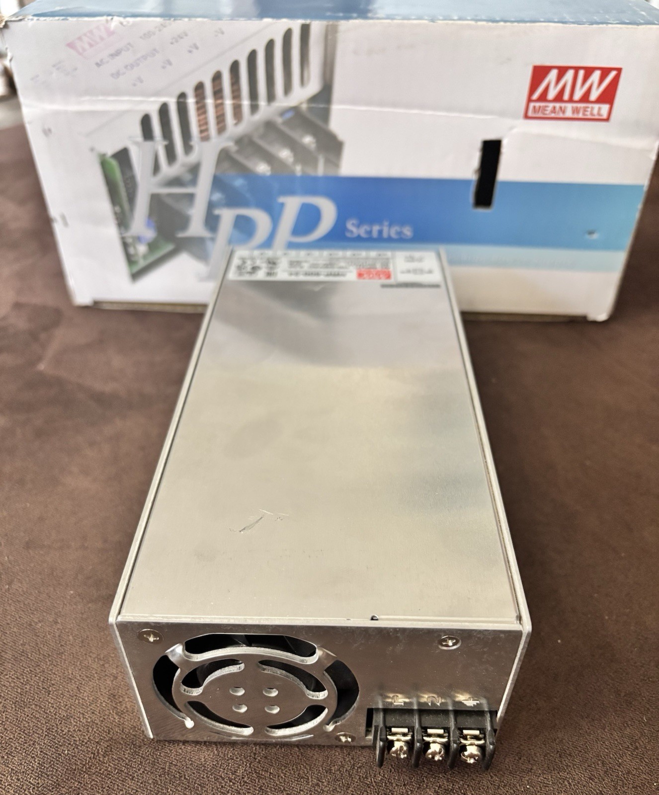 MEAN WELL HRP-600-24 HRP Series 600W 24V 27A Enclosed Switching Power Supply