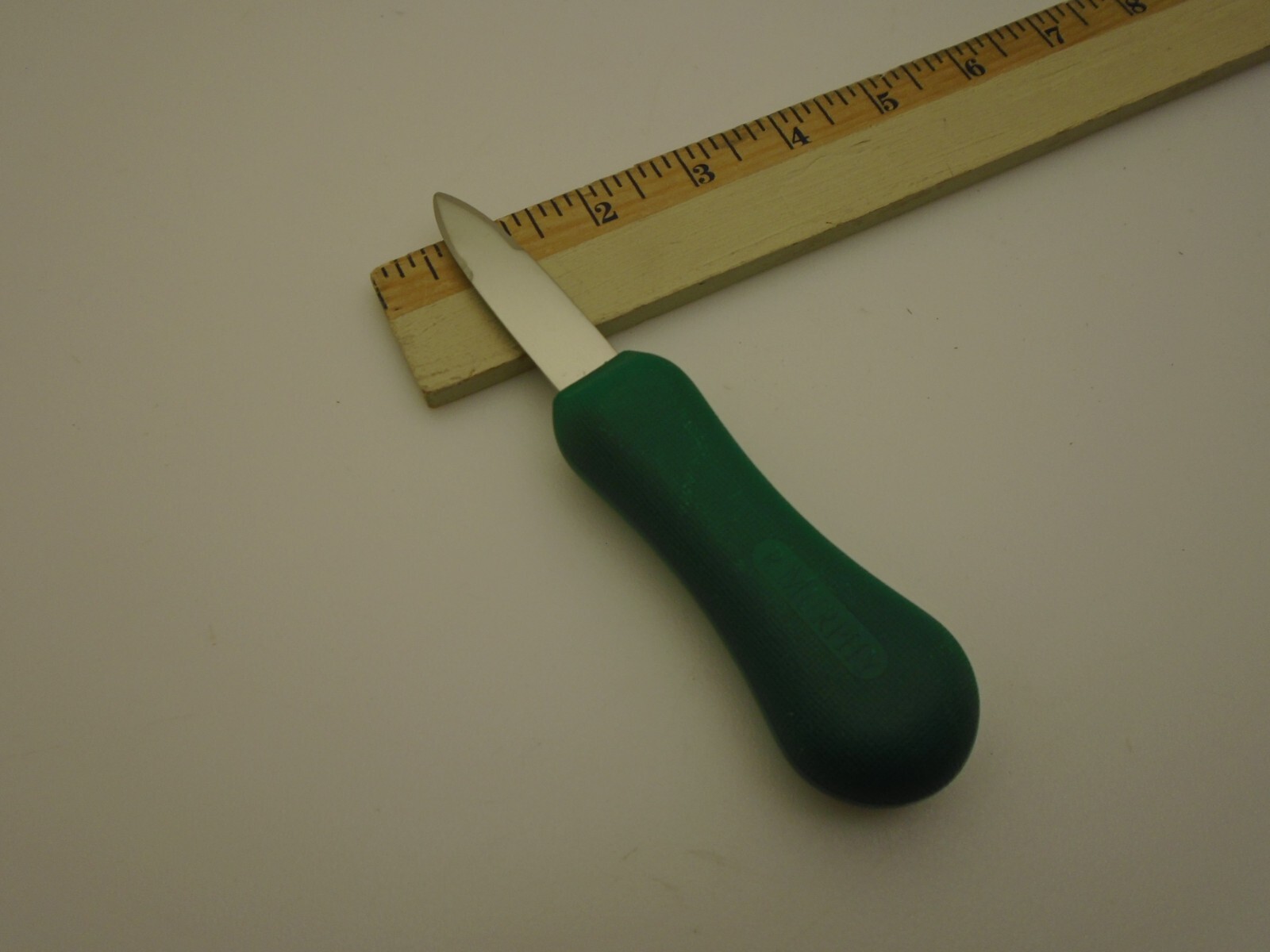R Murphy USA Olympia Shucker Oyster Knife 2 1/2″ Stiff Blade Green Eco Handle
