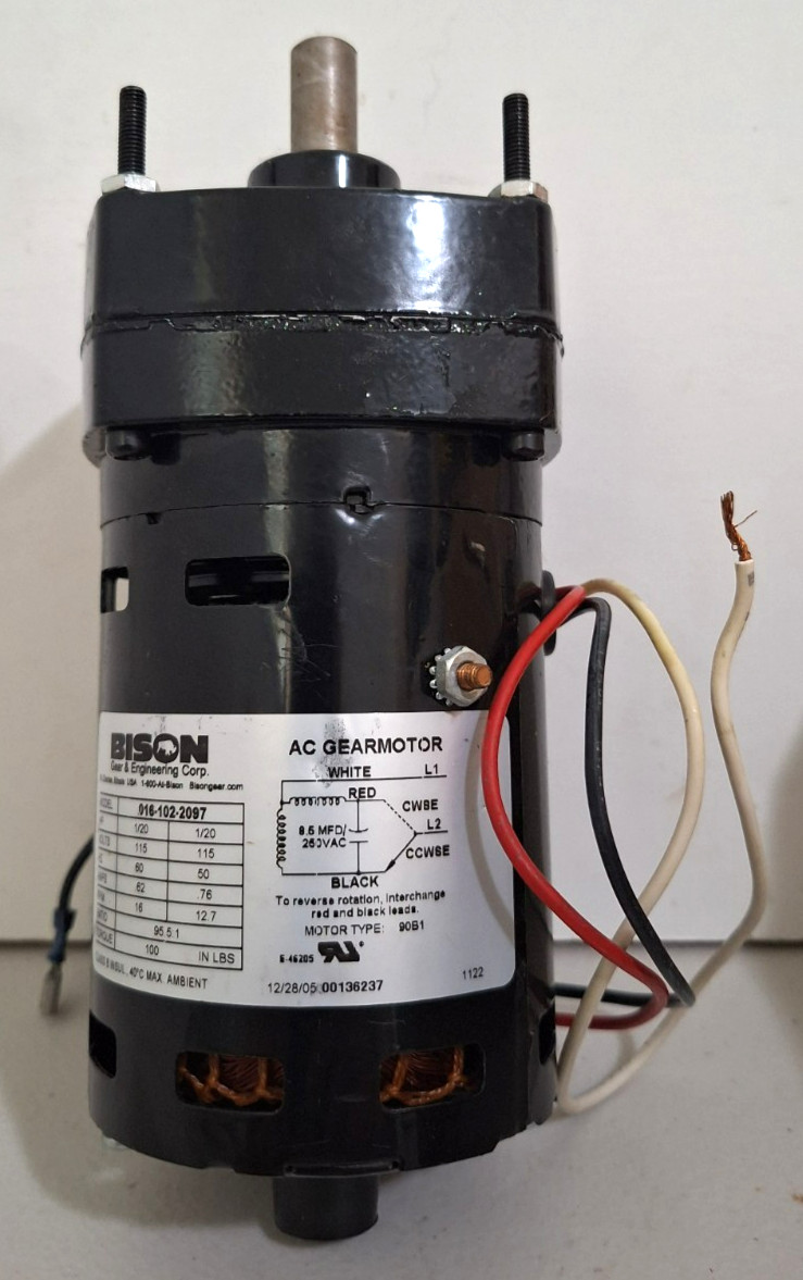 Bison AC Gearmotor Model 018-102-2097. 115V, 60Hz, 16 RPM, 95.1 Ratio, 1/20 HP