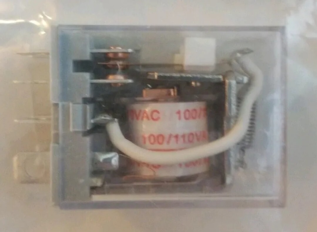 NEW! RadioShack DPDT 10A 125VAC Plug-In Relay 275-0044 2750044 *FREE SHIPPING*