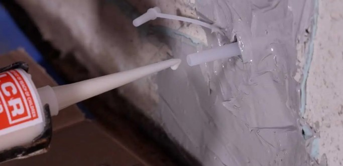 Polygem LCR Epoxy Concrete Crack Repair Kit – Bonds & Prevents Leaks – Open Box