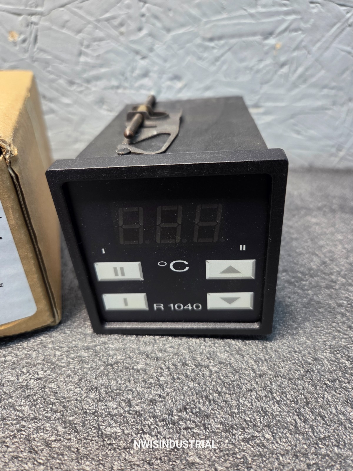 Homag R 1040-1-HO2-1 Temperature Controller 115/230VAC, 4-008-40-0