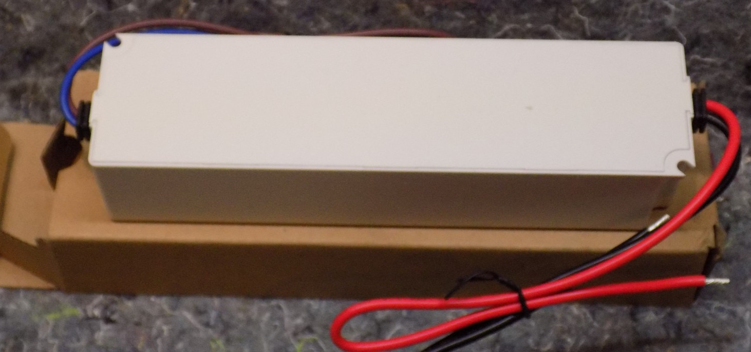 New in box! Mean Well LPV-100-12 LED Driver Power Supply 100W 24V IP67 wet-rated