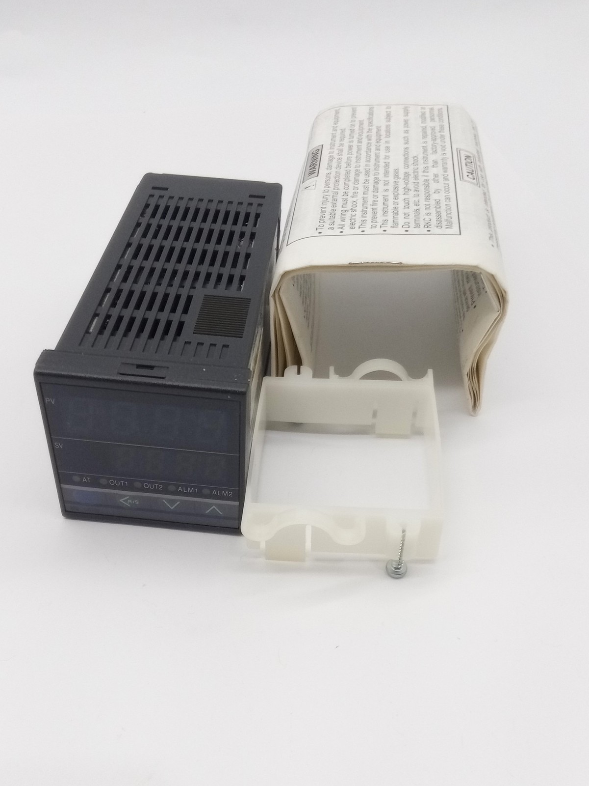 RKC Instrument CB100FJA3-M*AB-N1/A/Y Temperature Controller