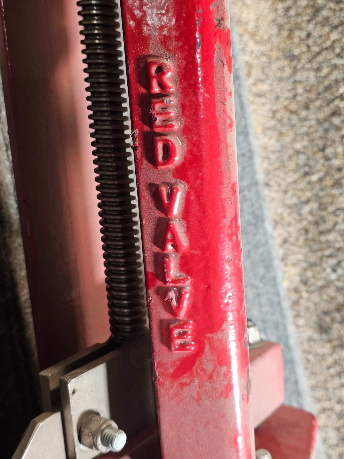 RED VALVE Series Pinch and Check Gate Valve 6″, Red Powder Coated Finish