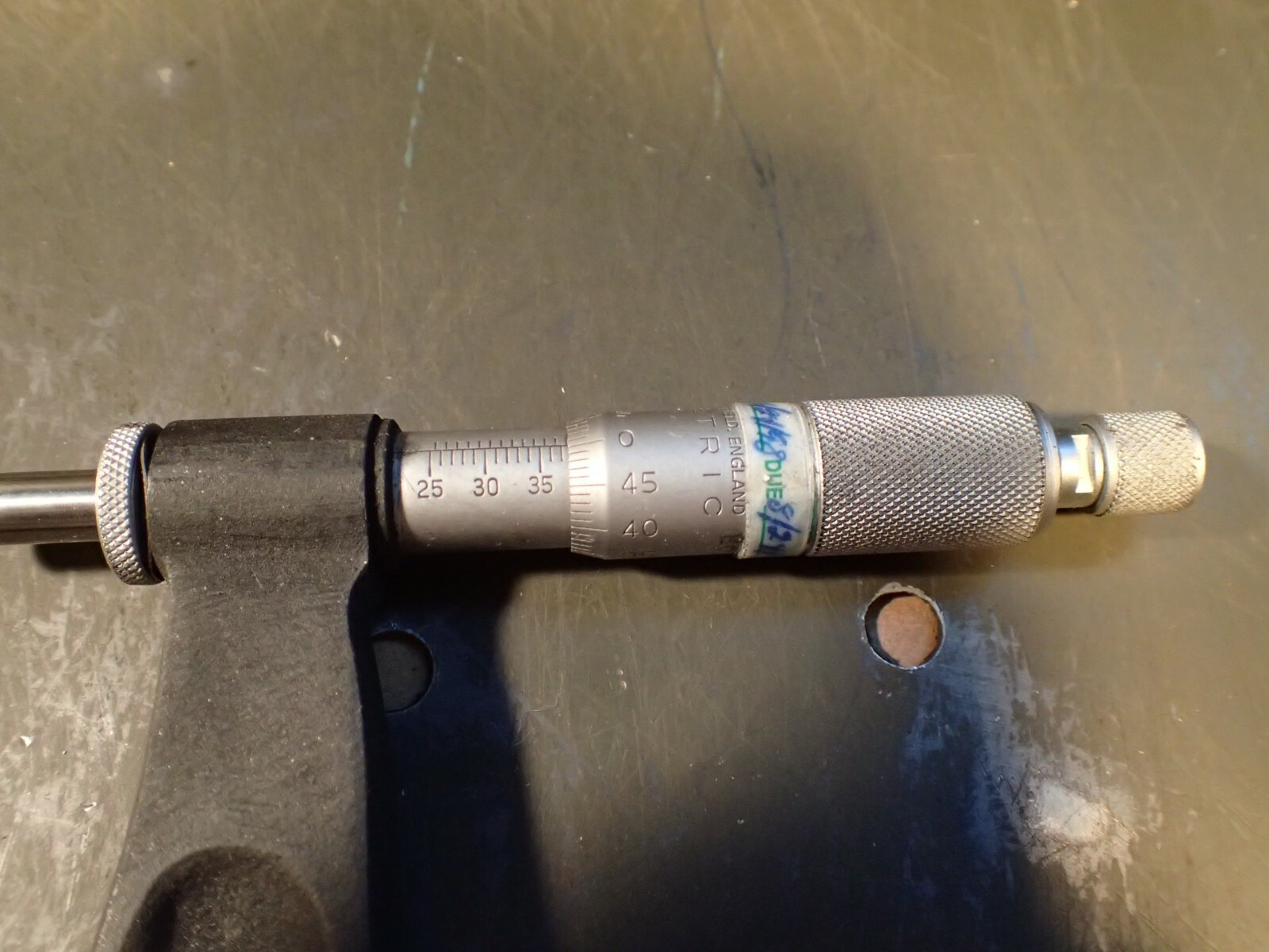 Moore & Wright 225-250mm x .02mm Oustide Micrometer with Calibration Rod England