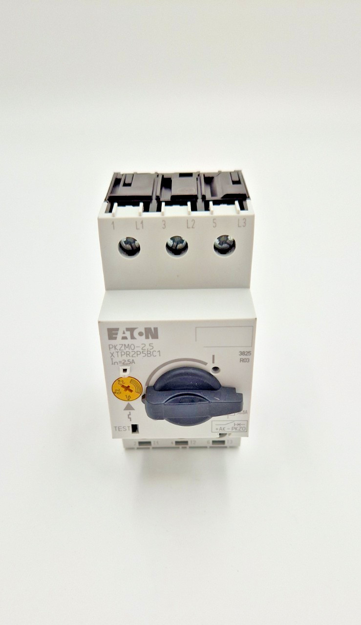 EATON Thermal Magnetic Circuit Breaker Motor Protect PKZM0-25 25 A 3 Pole New US