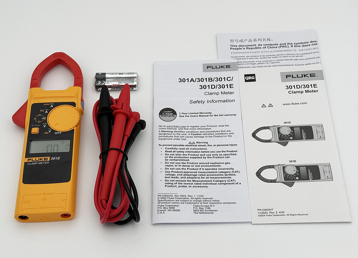 Fluke 301E AC/DC Clamp Meter 1000A AC/DC Voltage 600V Backlight Resistance Diode