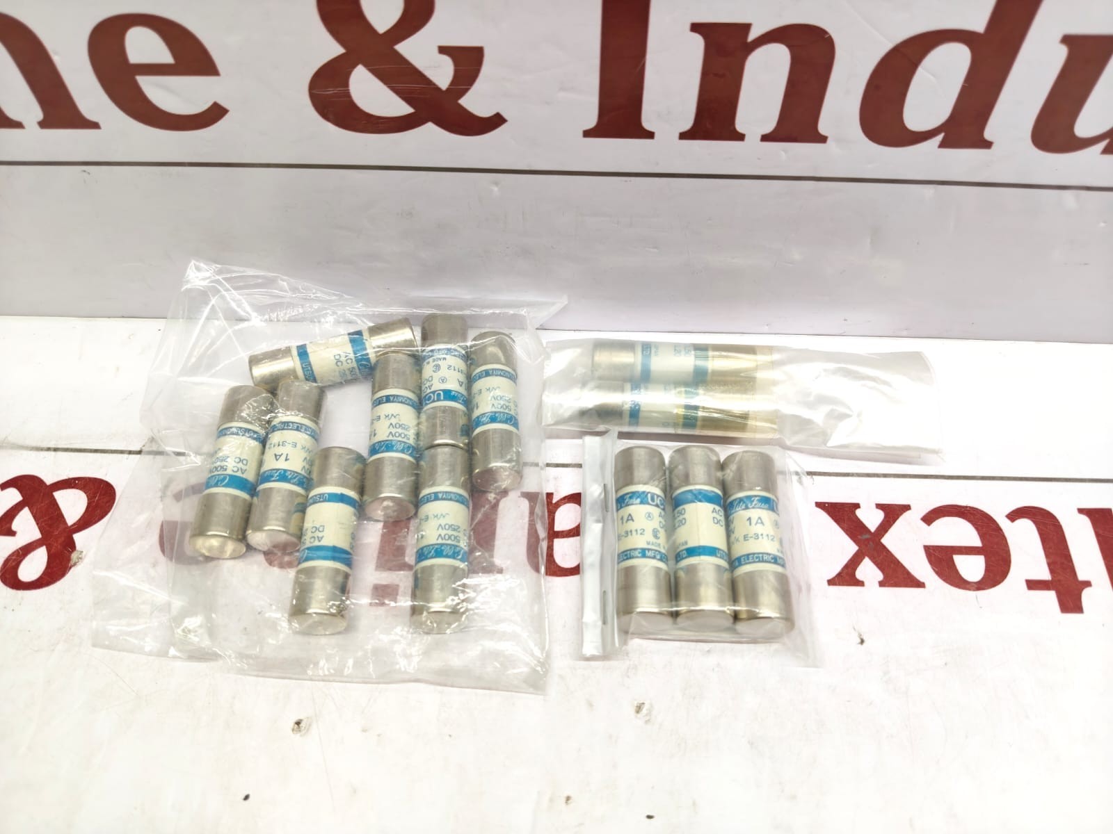 Cello-Lite UC1 1A *LOT OF 13* Fuses AC 500V DC 250V Utsunomiya 1A Japan NEW
