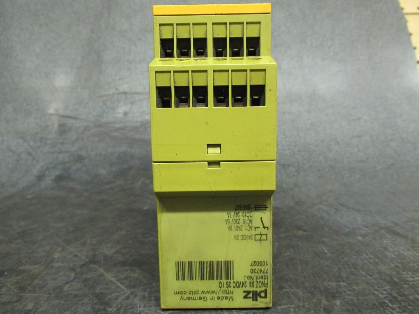 PILZ PNOZ X4 SAFETY RELAY 24VDC 240V 8A **WARRANTY INCLUDED**