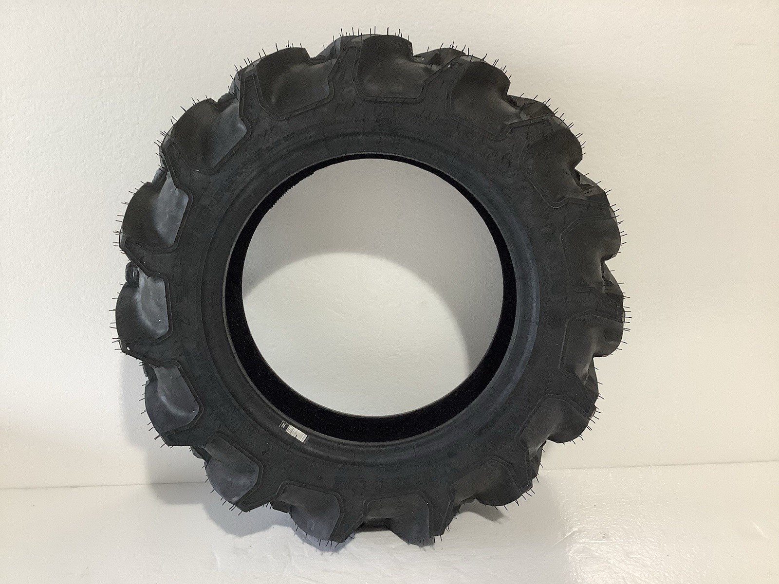New 7.2-16 Goodyear Power Torque R-1 Tractor Tire 8 ply TL 42P833GY
