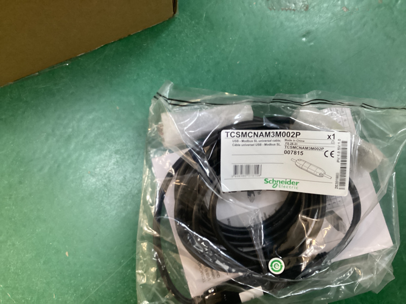Schneider Electric USB TCSMCNAM3M002P ATV Inverter/LXM Servo Communication Cable