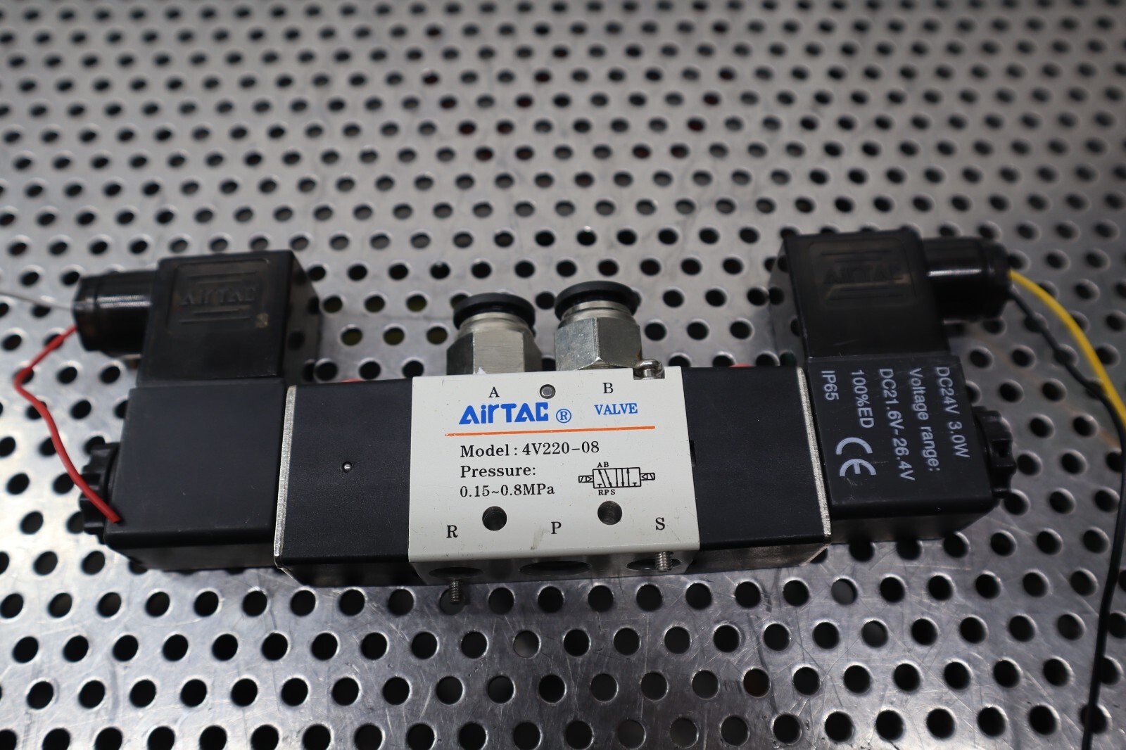 AIRTAC 4V220-08 Solenoid Valve 0.15-0.8MPa With DC24V 3W Coil Used With Warranty