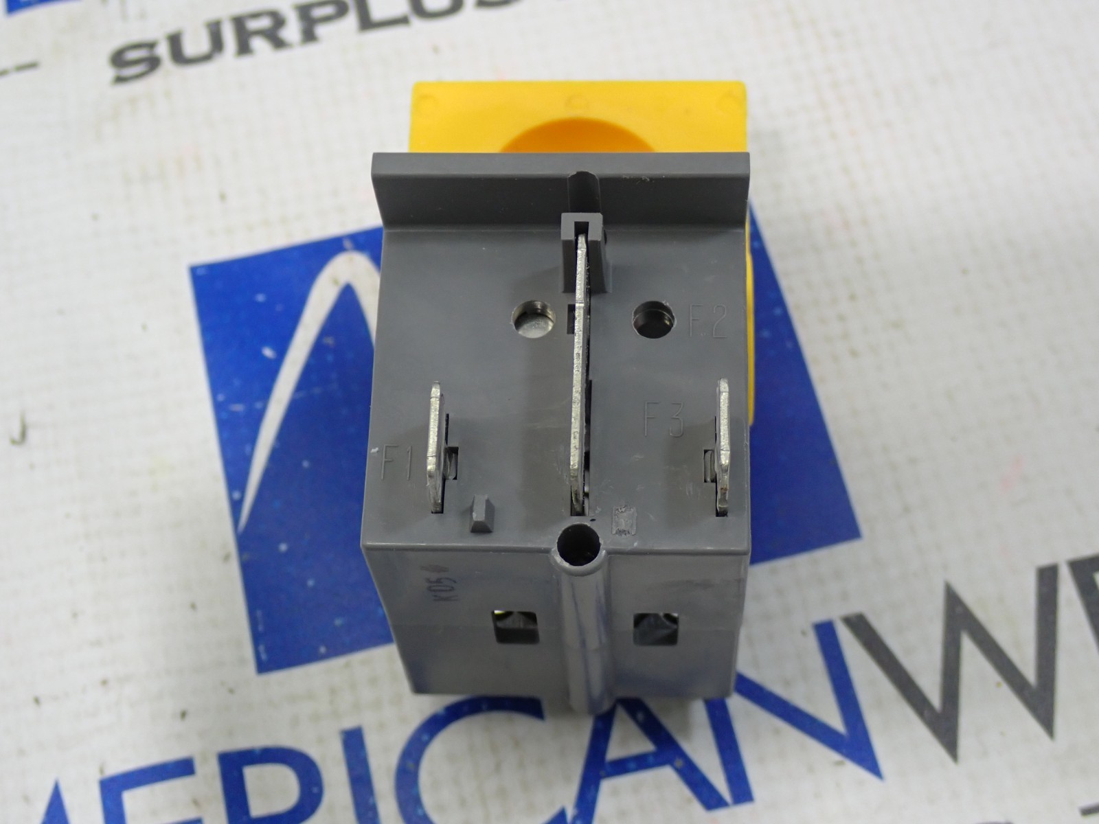 Bussman OPTIMA OPM-1038R Overcurrent Protection Module Fuse Block New