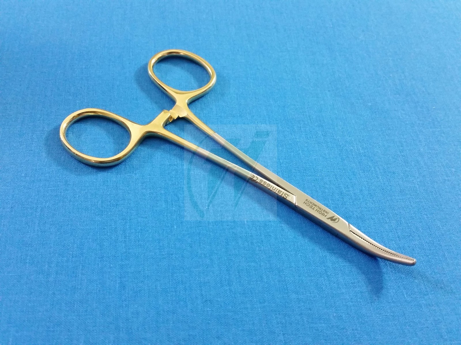 GOLD HANDLE FULL SERRATED HEMOSTAT LOCKING FORCEPS 5″ CURVED STAINLESS STEEL