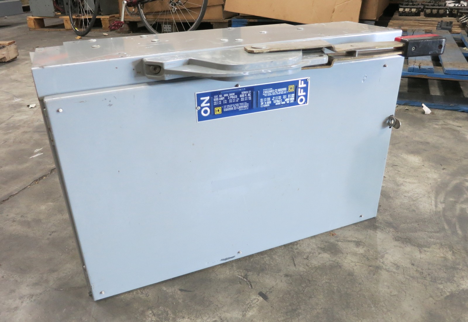 Square D QMB-366W 600A 600V Fusible Panelboard Switch QMB366W Fused 600 Amp E1