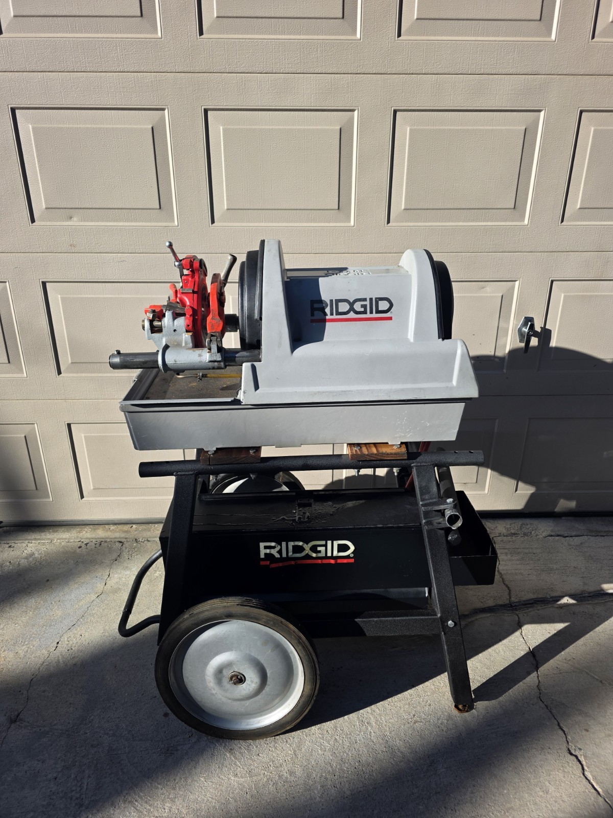 RIDGID 1822I Pipe Threading Machine
