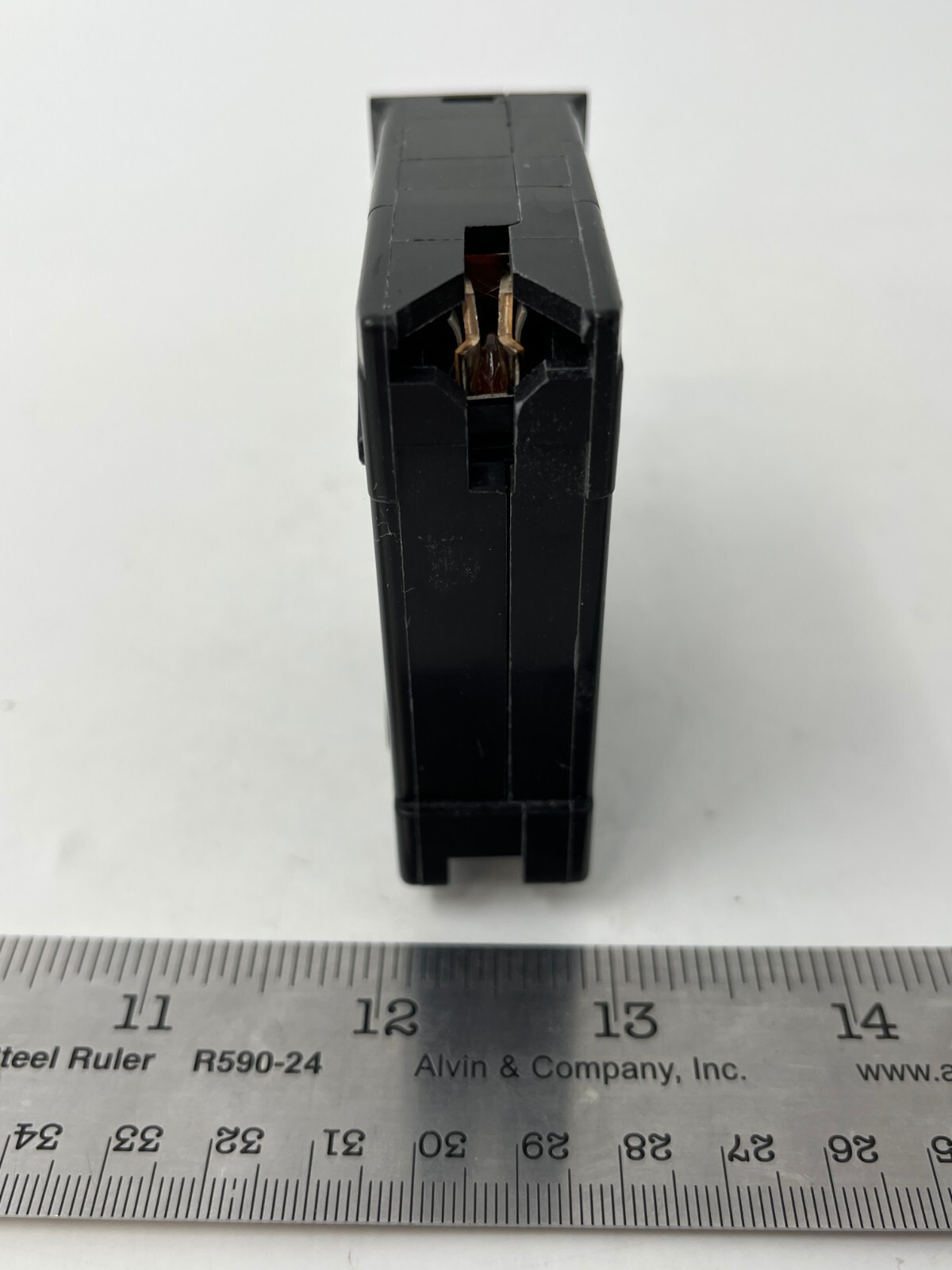 Square D Homeline HOM130CP HOM130 1P 30 Amp 120/240V Plug In Circuit Breaker NEW