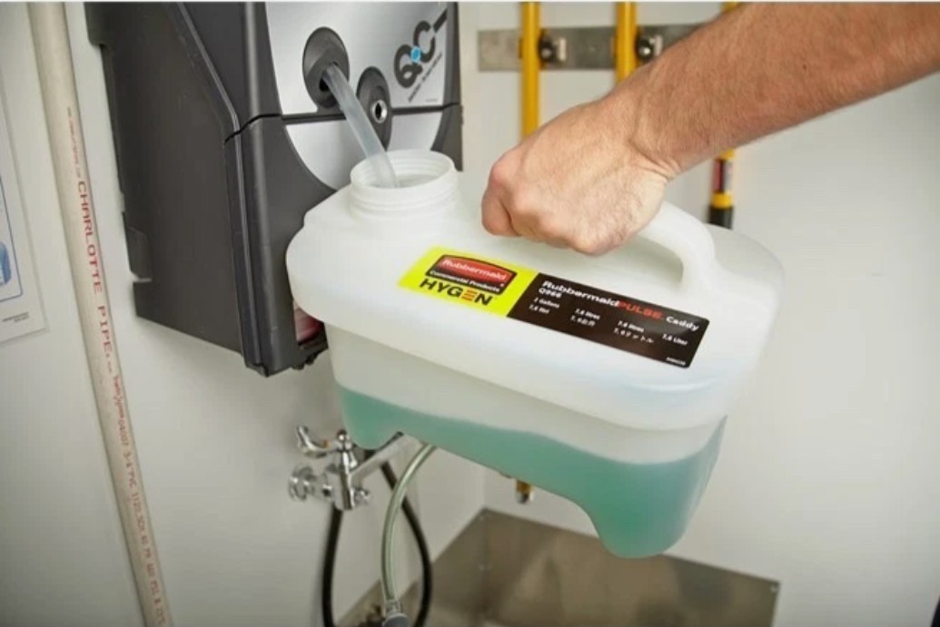 Rubbermaid Hygen Q96600 Pulse Caddy 2 Gal High Capacity Commercial Products