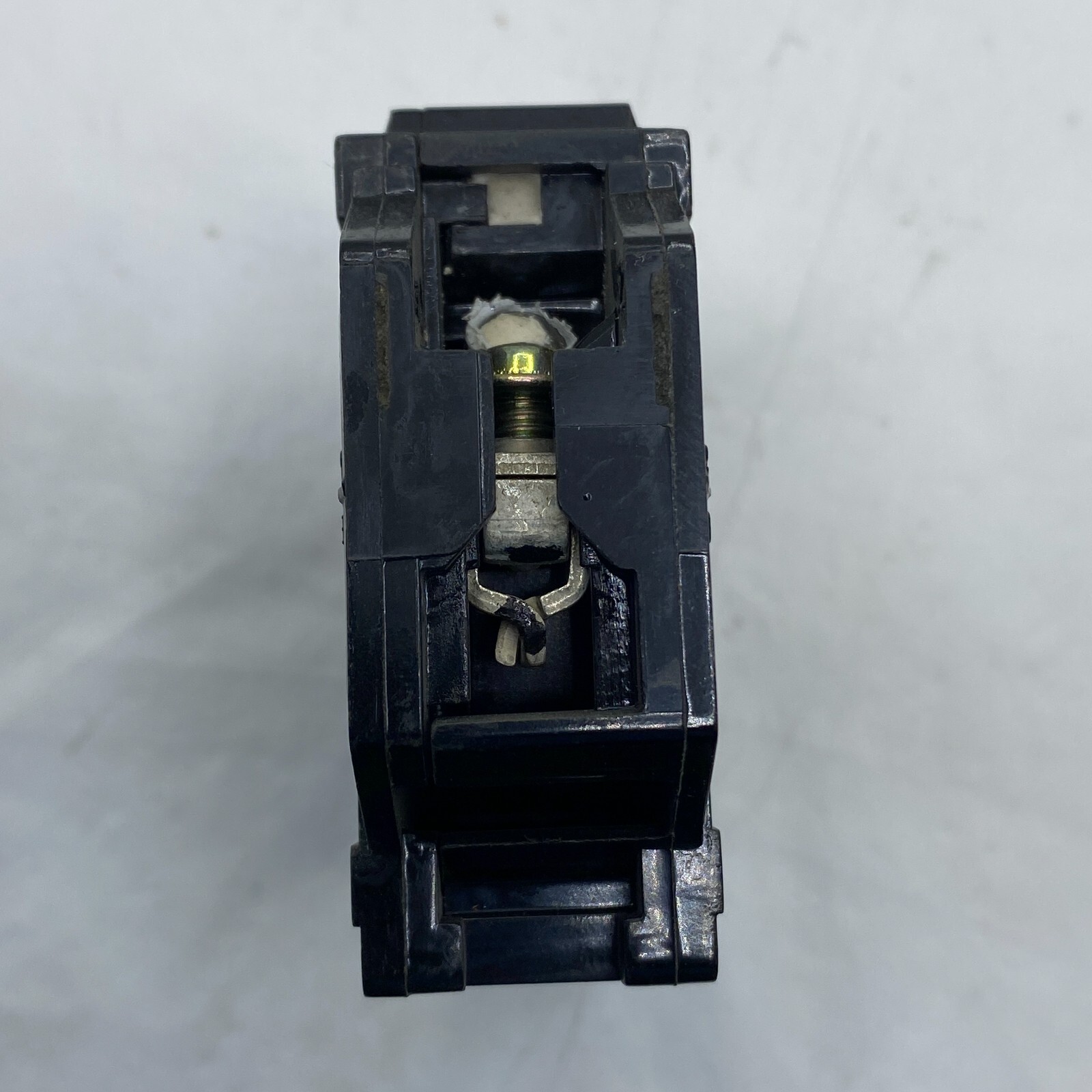 GE H933P Plug-In Mount Type 20AMP Circuit Breaker🔔