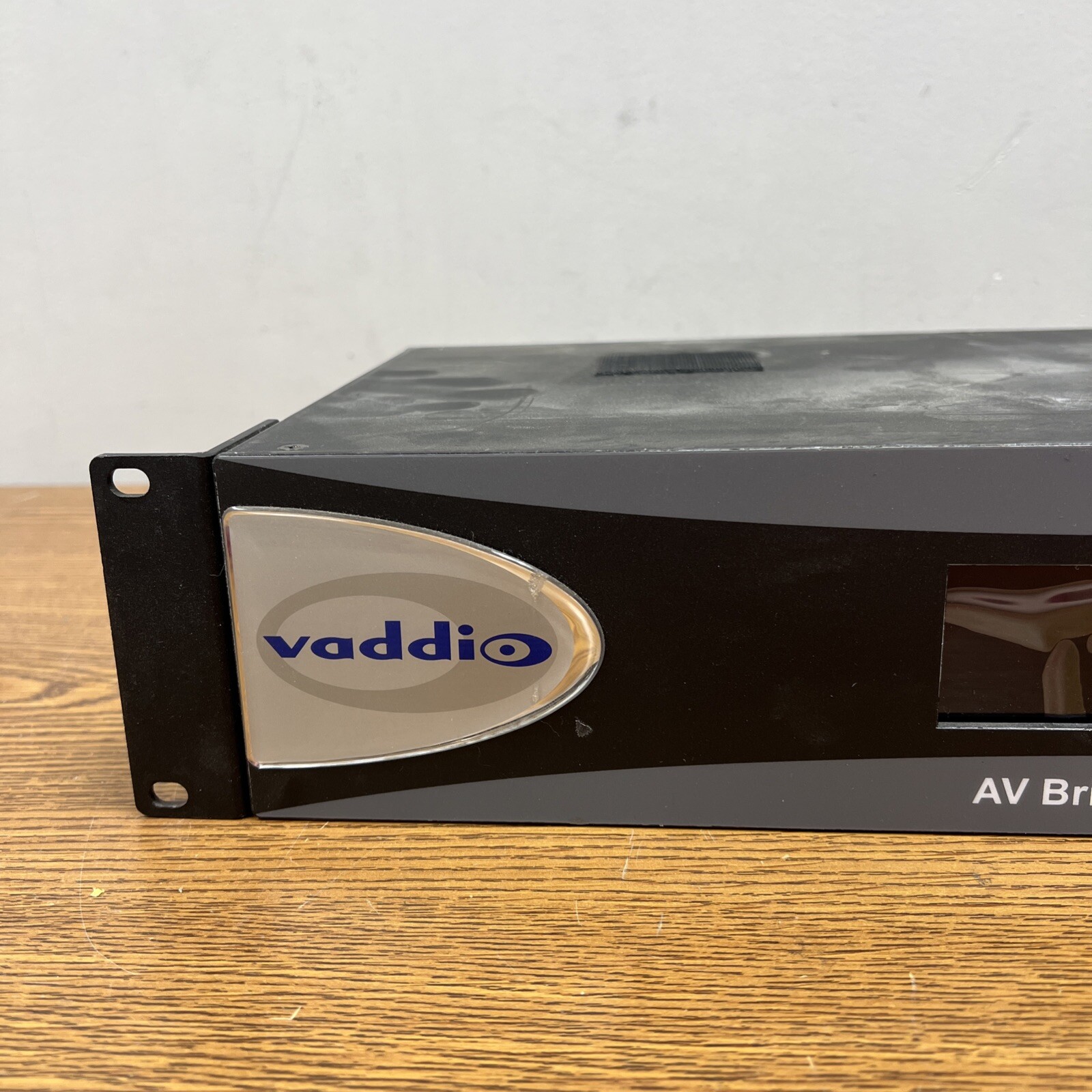 Vaddio AV Bridge MATRIX PRO Audio Video Encoder HD Video Switcher 998-8230-000