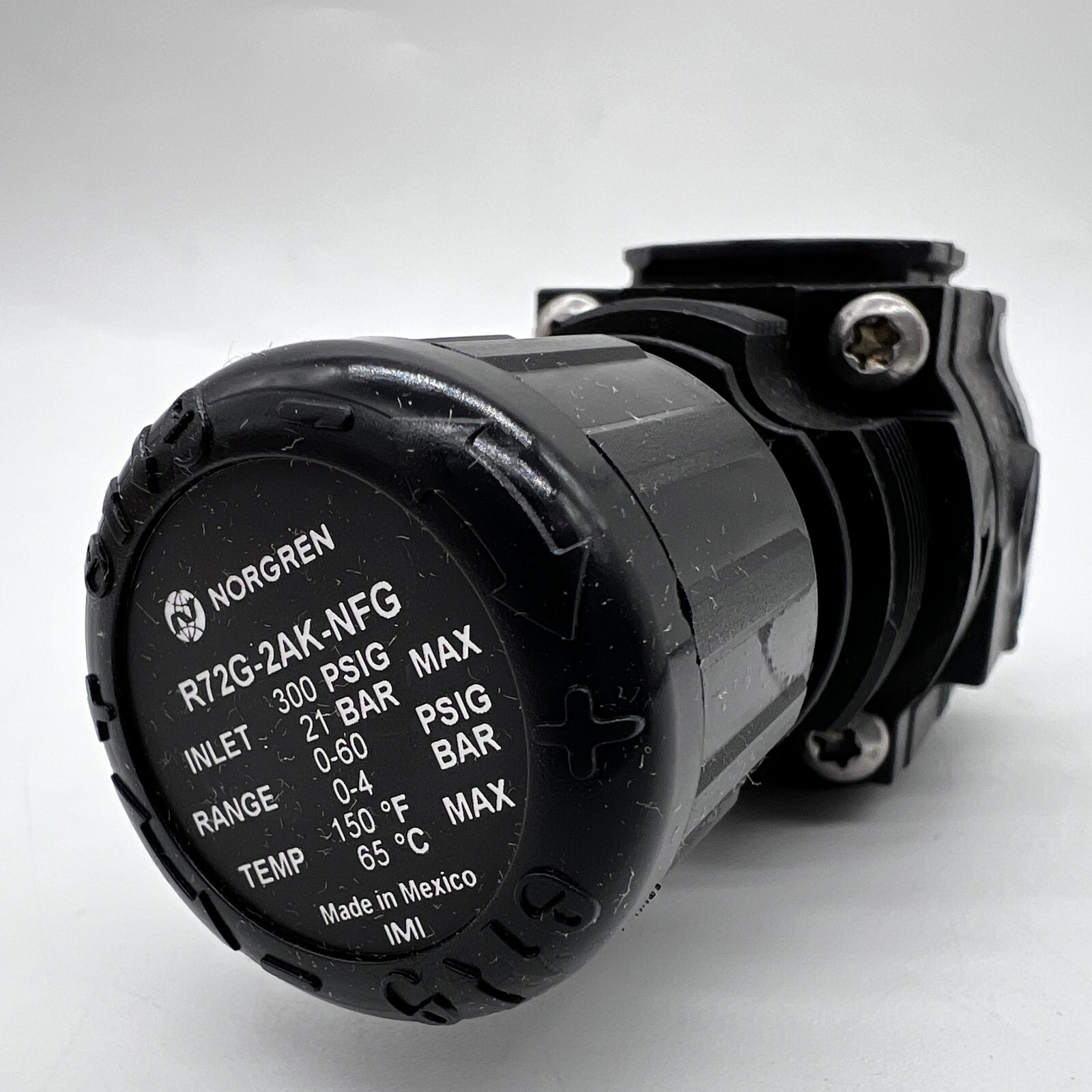 NIB IMI Norgren R72G-2AK-NFG Pneumatic Regulator 1/4″ fnpt Connection