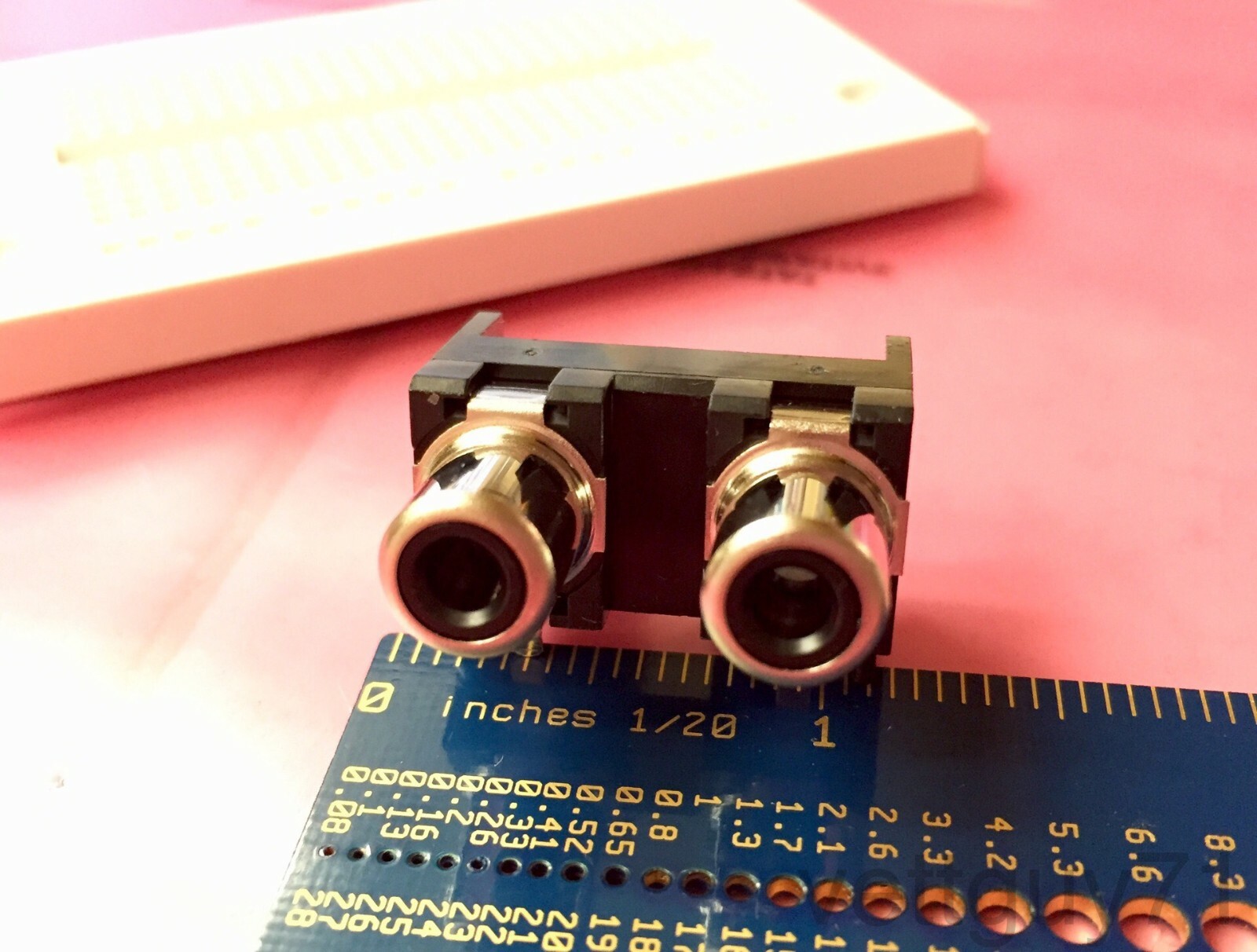 2pcs Jalco Dual RCA Phono Jack Assembly, PCB Mount, PC, Black, Twin, Right-angle