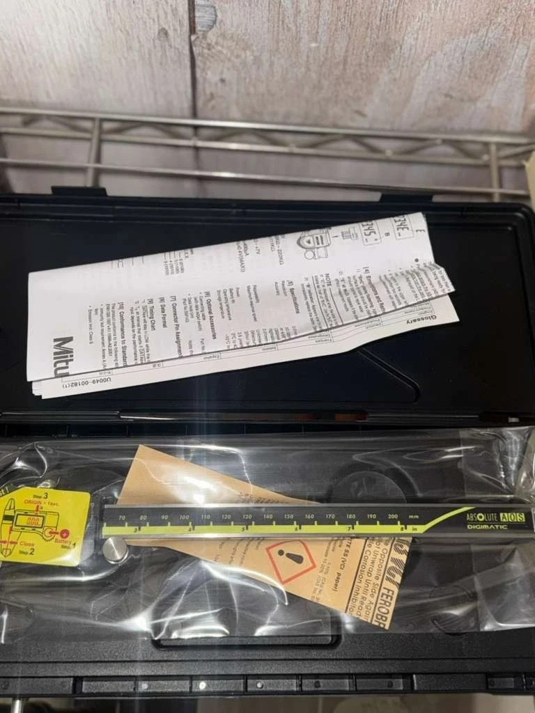 New 500-196-30 Mitutoyo Digital Caliper | 0-6″ (150mm) | Absolute Encoder US
