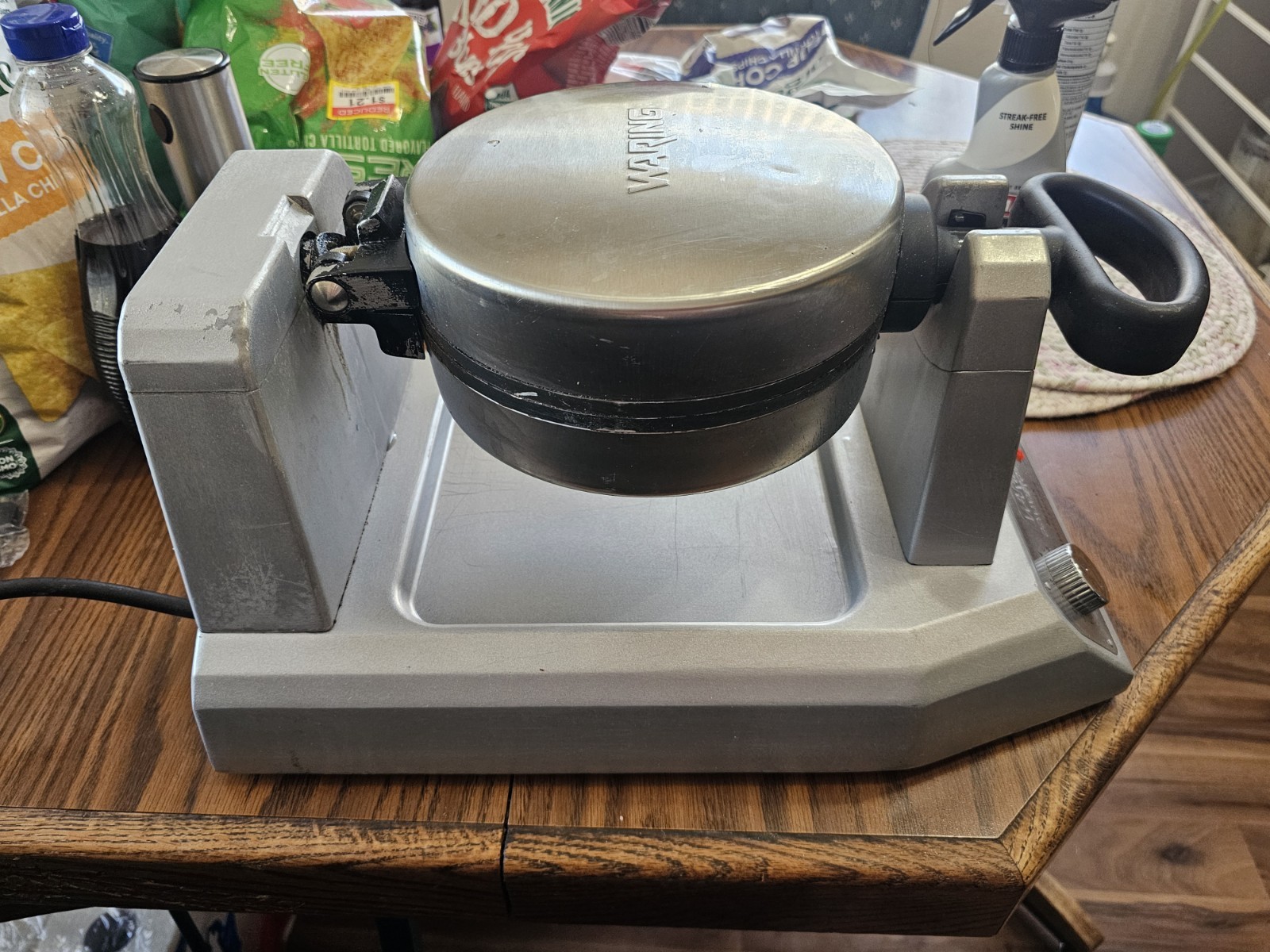 Waring WW180 Commercial Single Belgian Waffle Maker Tested