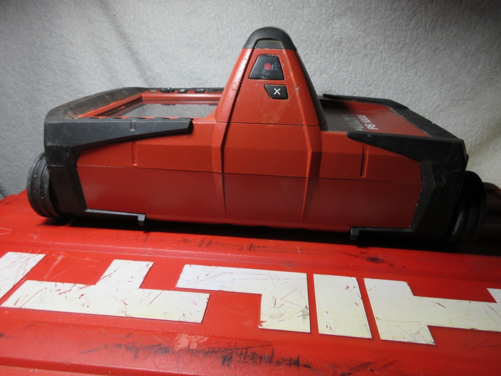 Hilti PS 1000 B X-Scan Concrete Scanner, 2x Batteries & Case works great