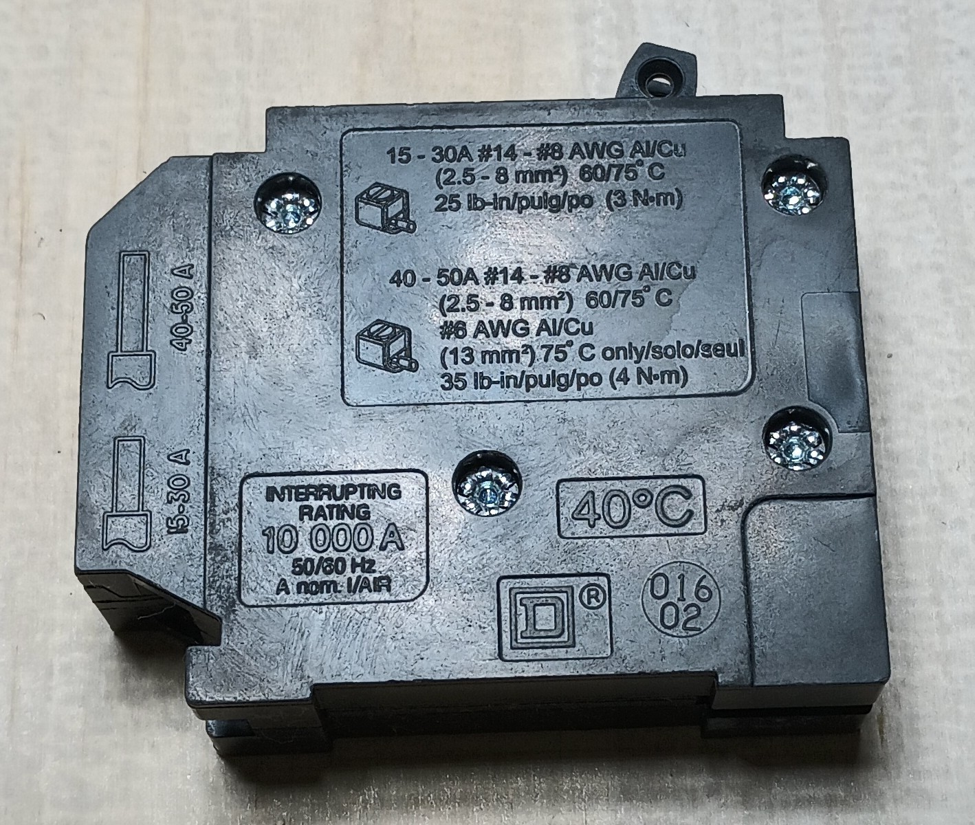 Square D HOMT2020 Circuit Breaker
