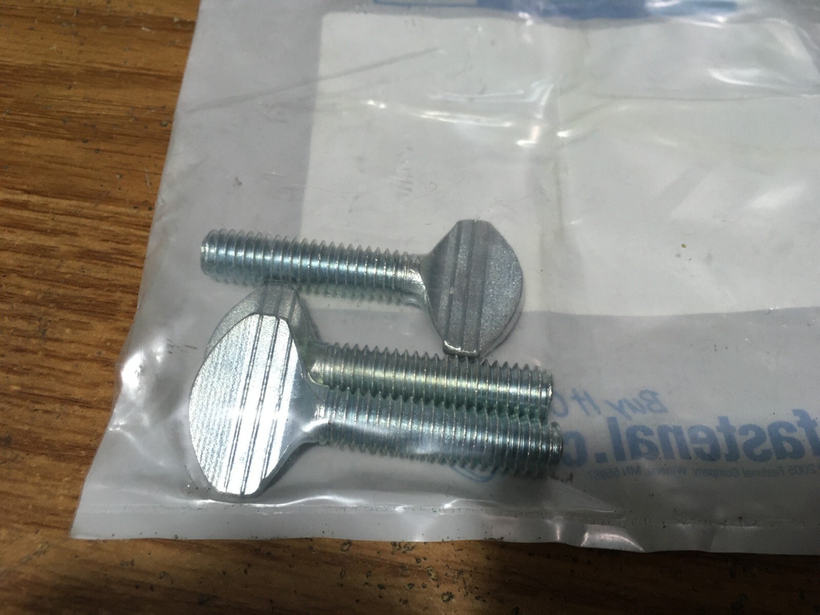 (3) 3/8″-16 x 1-1/2″ Type B Regular Thumb Screw, No Shoulder, Zinc