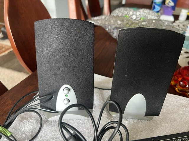 LOT OF MISC COMPUTER / PHONE / TV CABLES WIRES SPEAKERS CHARGERS