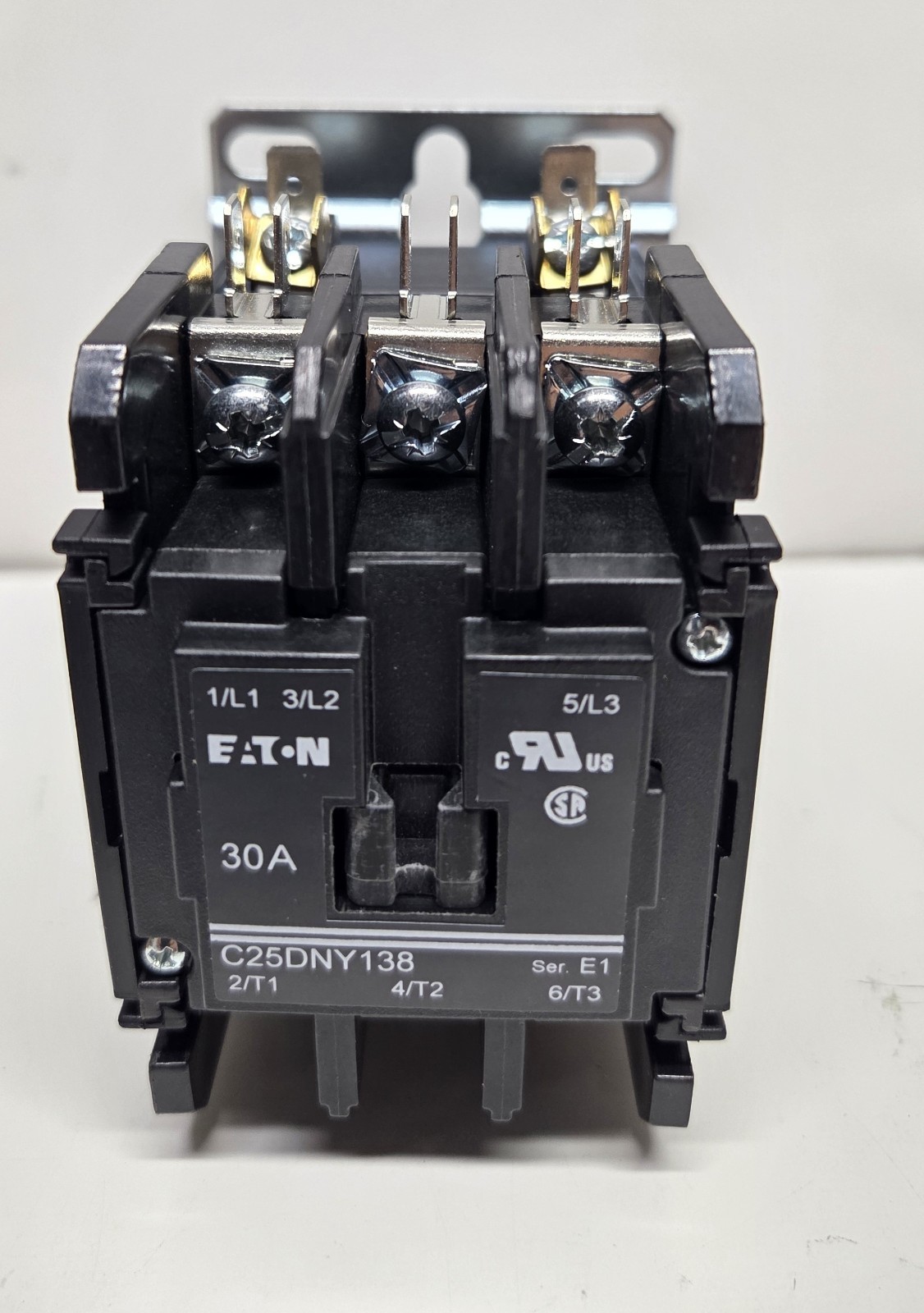 Eaton Definite Purpose Contactor 30A 110/220V AC 50/60HZ 3 Poles C25DNY138