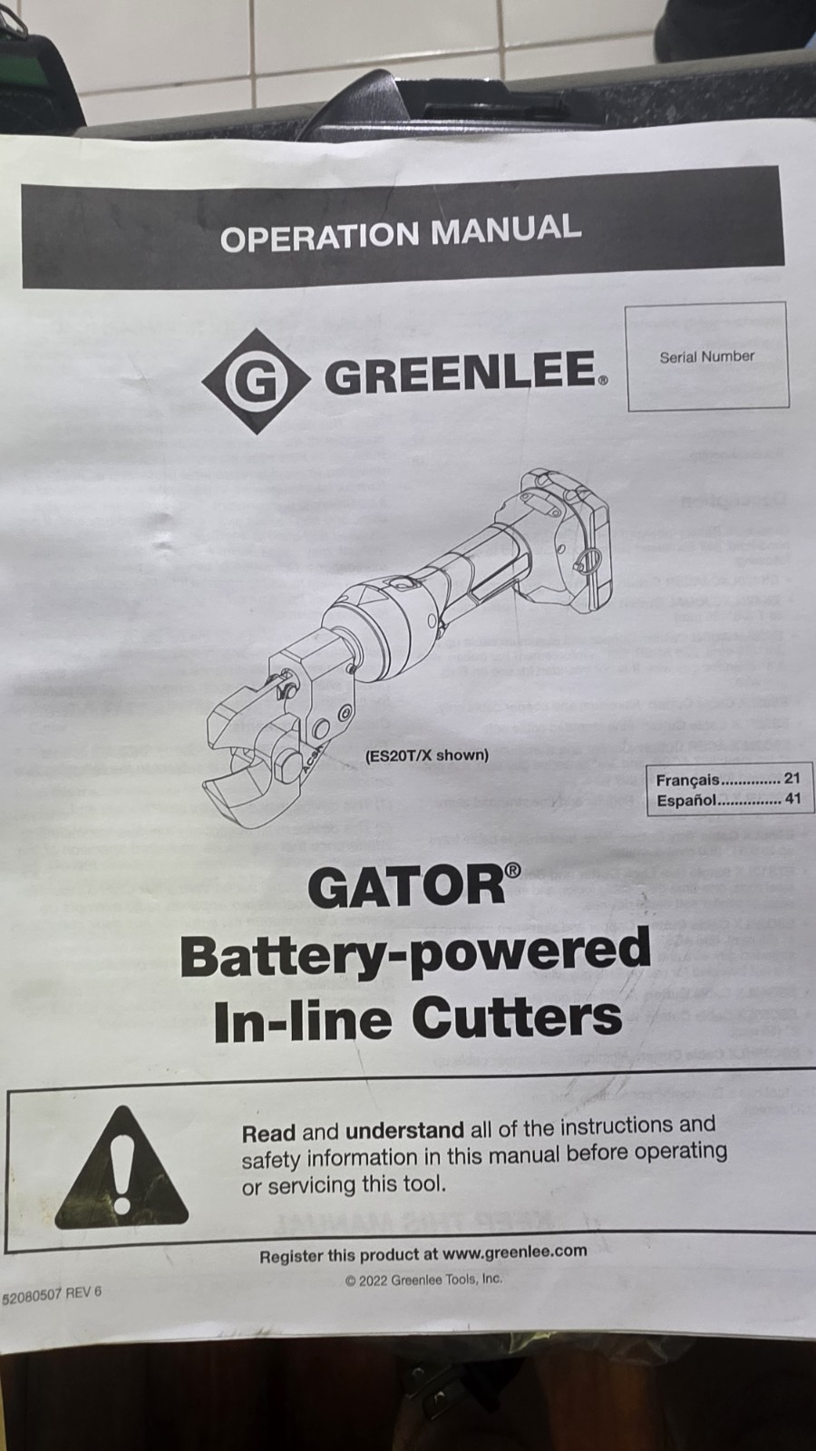 Greenlee Gator Cable Cutt. (ES20T/X shown) Tool W/ 3 Batteries And Charger