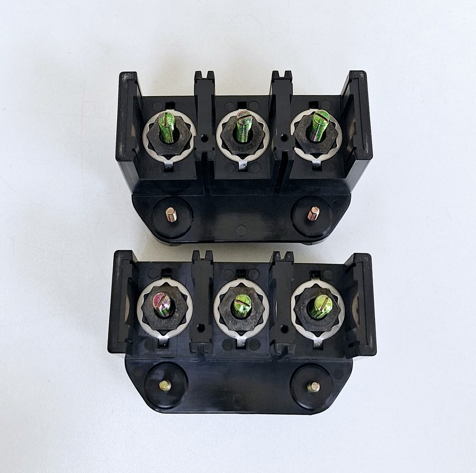 Terasaki TDM-3C Plug-in Mounting Block (Box of 2 pc)